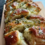 Sourdough Discard Garlic Pull Apart Bread